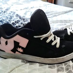 Womans dc shoes